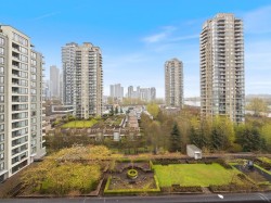 1107-4178 Dawson Street  Burnaby, BC V5C 0A1