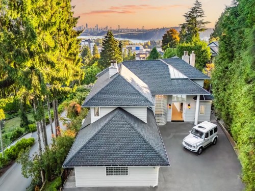 816 Anderson Crescent, West Vancouver, BC 