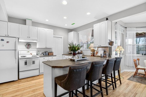 23854 Zeron Avenue, Maple Ridge, BC 