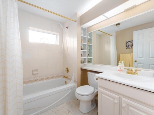 7338 Foxhound Mews, Vancouver, BC 