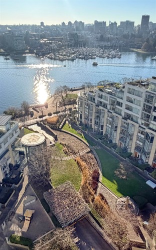 1705-1228 Marinaside Crescent, Vancouver, BC 