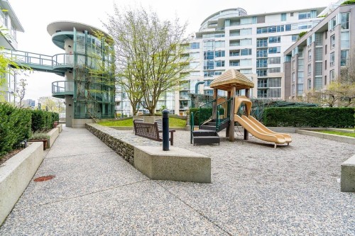1705-1228 Marinaside Crescent, Vancouver, BC 