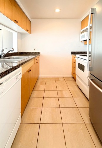 1705-1228 Marinaside Crescent, Vancouver, BC 