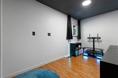 3380 Manning Crescent, North Vancouver, BC 