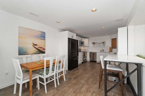 351 Dartmoor Drive, Coquitlam, BC 