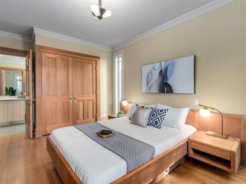 4035 27Th Avenue W, Vancouver, BC 