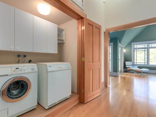 4035 27Th Avenue W, Vancouver, BC 