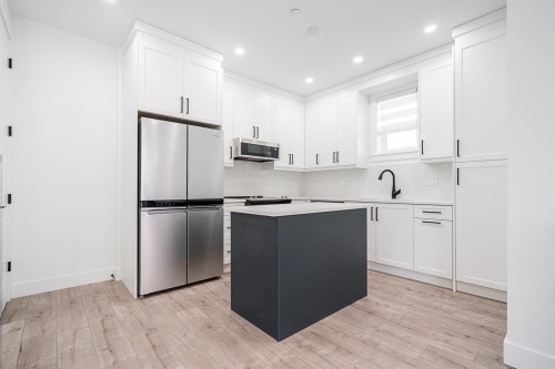 2972 7Th Avenue E, Vancouver, BC 