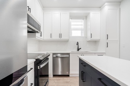 2972 7Th Avenue E, Vancouver, BC 