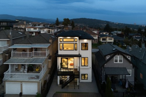 131 Grosvenor Avenue, Burnaby, BC 