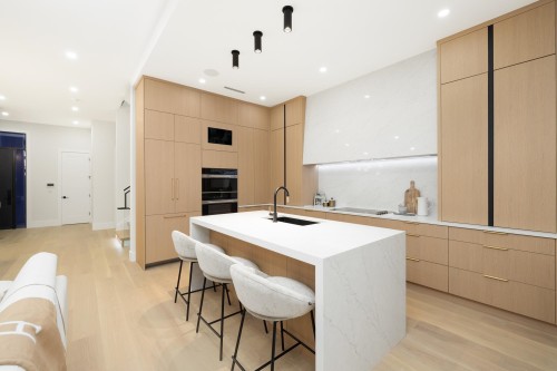 131 Grosvenor Avenue, Burnaby, BC 