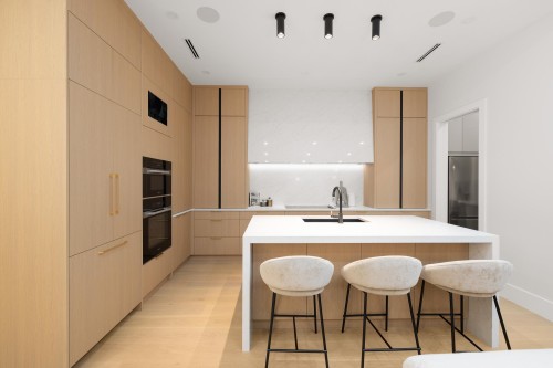 131 Grosvenor Avenue, Burnaby, BC 