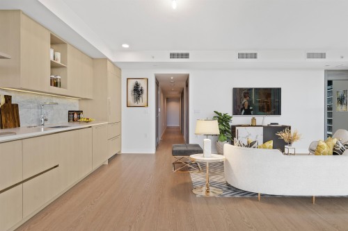 684-87 Nelson Street, Vancouver, BC 