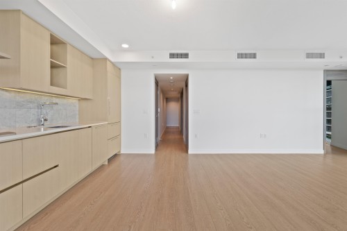 684-87 Nelson Street, Vancouver, BC 