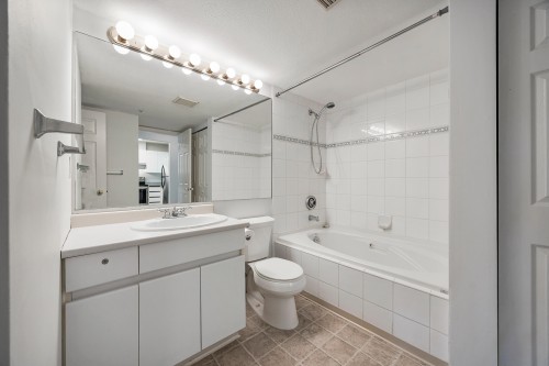 206-2990 Princess Crescent, Coquitlam, BC 