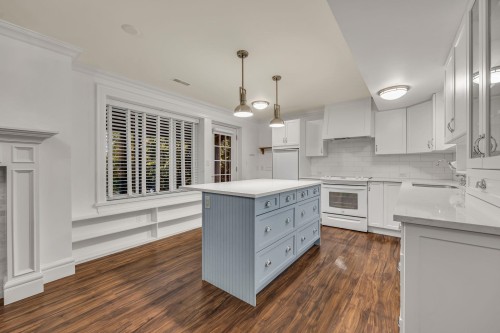 295 Gamma Avenue N, Burnaby, BC 