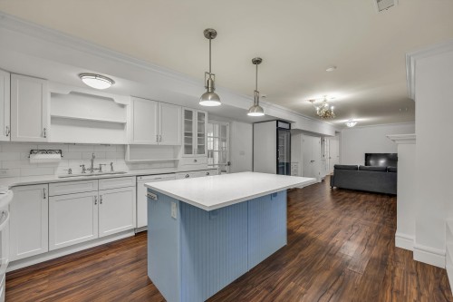 295 Gamma Avenue N, Burnaby, BC 