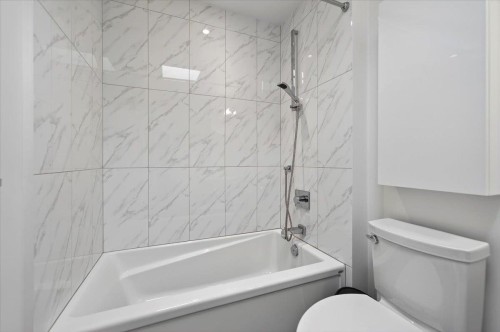 2-252 19Th Street E, North Vancouver, BC 