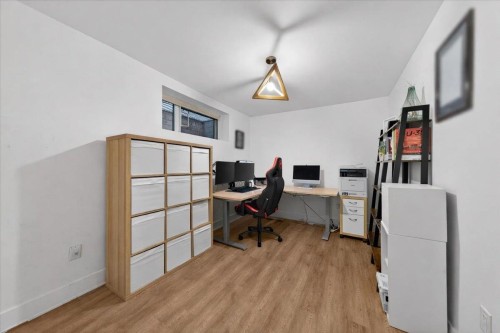 2-252 19Th Street E, North Vancouver, BC 