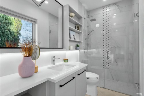 3172 26Th Avenue W, Vancouver, BC 