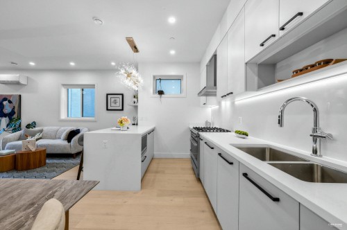 3172 26Th Avenue W, Vancouver, BC 