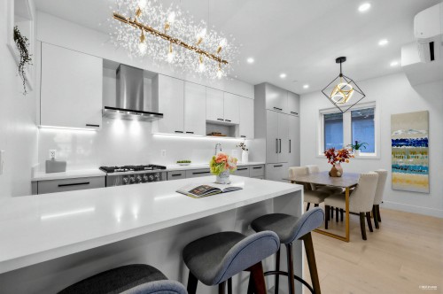 3172 26Th Avenue W, Vancouver, BC 