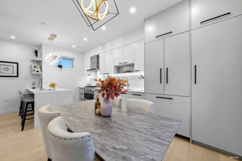 3172 26Th Avenue W, Vancouver, BC 