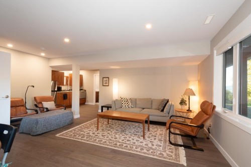 465 Sunset Road, Bowen Island, BC 