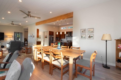 465 Sunset Road, Bowen Island, BC 