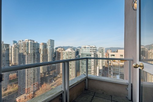 Ph5-950 Cambie Street, Vancouver, BC 