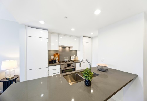 1610-3333 Brown Road, Richmond, BC 