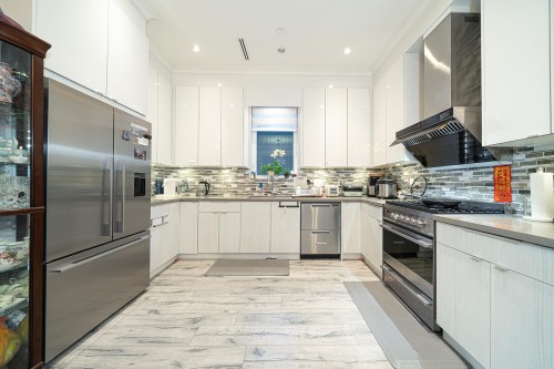 5474 Dundee Street, Vancouver, BC 