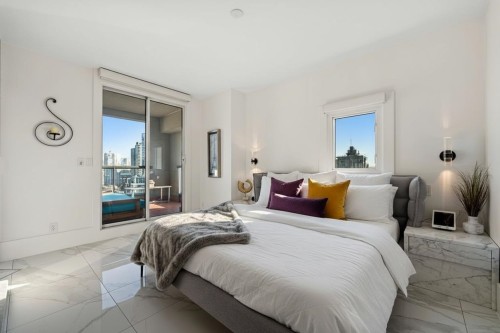 19A-199 Drake Street, Vancouver, BC 