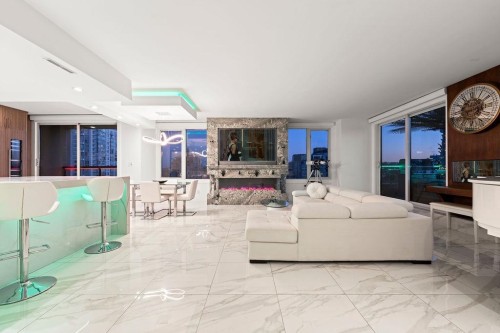 19A-199 Drake Street, Vancouver, BC 