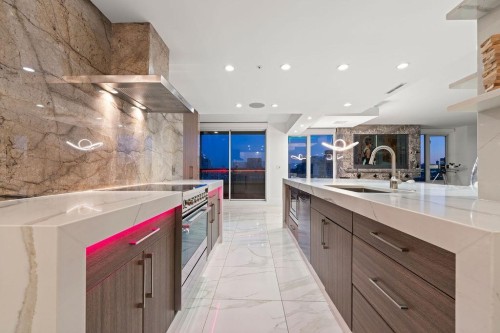 19A-199 Drake Street, Vancouver, BC 