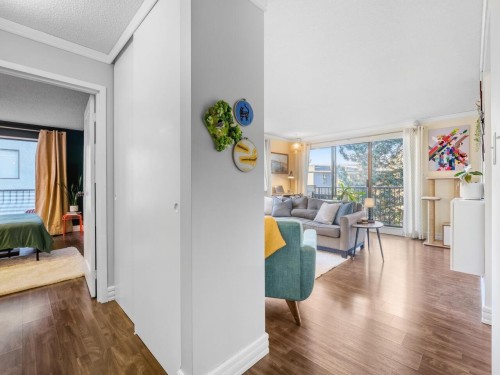 206-1065 8Th Avenue E, Vancouver, BC 