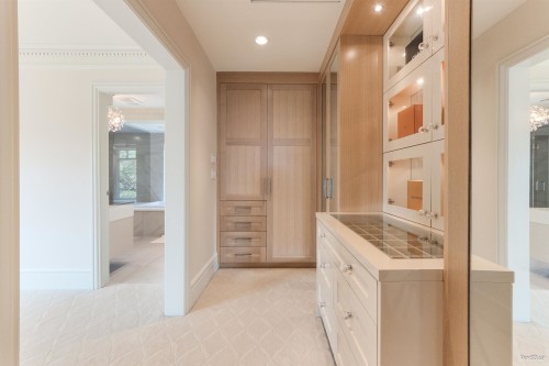 1192 39Th Avenue W, Vancouver, BC 