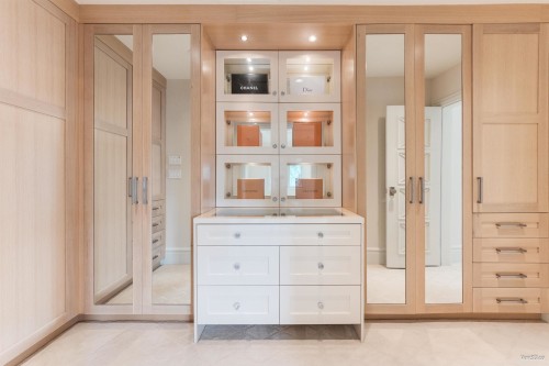 1192 39Th Avenue W, Vancouver, BC 