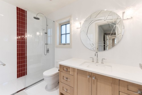 1192 39Th Avenue W, Vancouver, BC 