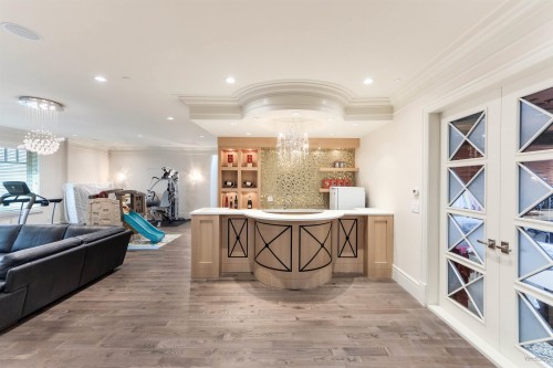 1192 39Th Avenue W, Vancouver, BC 