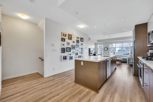 Th21-271 Francis Way, New Westminster, BC 