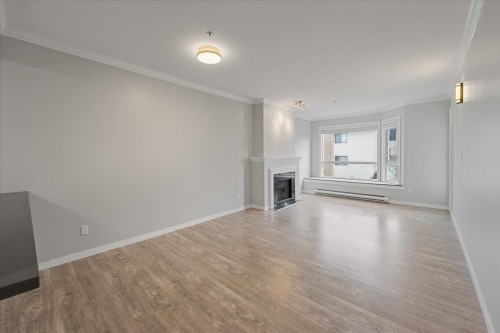 204-8680 Lansdowne Road, Richmond, BC 