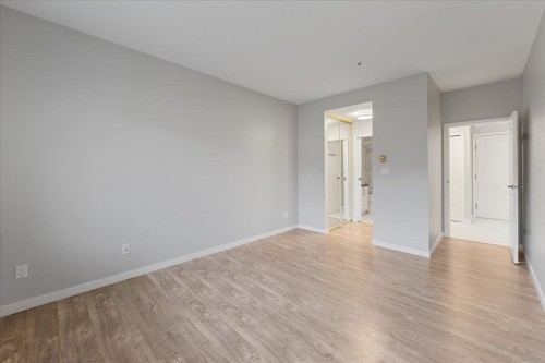 204-8680 Lansdowne Road, Richmond, BC 