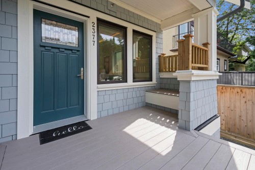 2377 7Th Avenue W, Vancouver, BC 