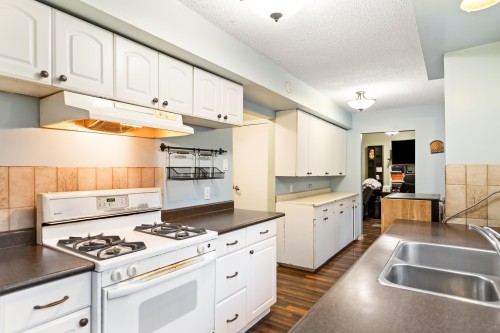 21127 Wicklund Avenue, Maple Ridge, BC 