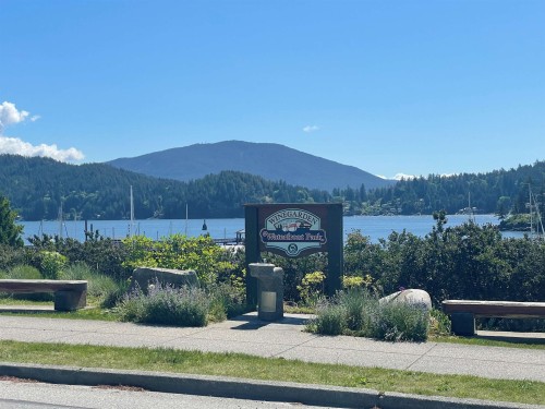 8-694 School Road, Gibsons, BC 