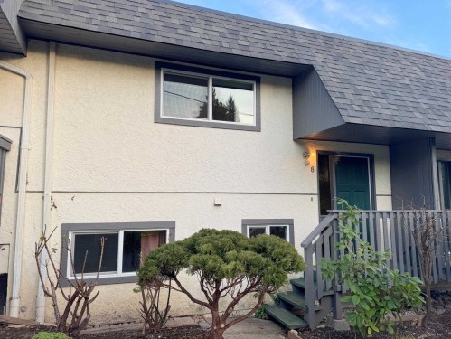 8-694 School Road, Gibsons, BC 