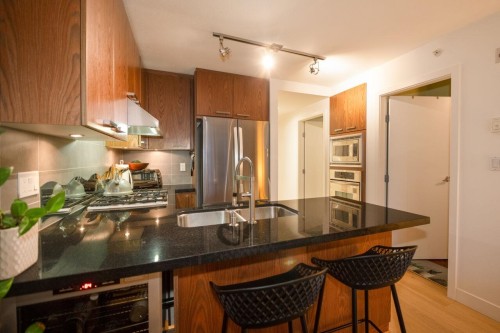 206-3228 Tupper Street, Vancouver, BC 