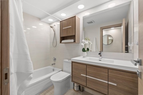 1601-2004 Fullerton Avenue, North Vancouver, BC 