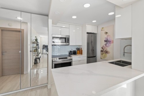 1601-2004 Fullerton Avenue, North Vancouver, BC 